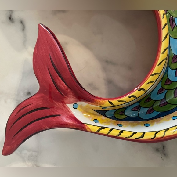Vintage Tabletops Gallery Messino Fish Platter Chip and Dip HAND PAINTED 15”x10” - Picture 6 of 8
